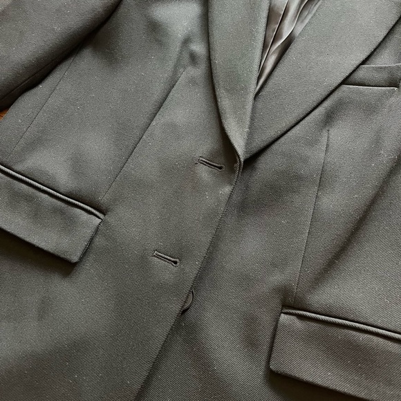 Wilfred oversized blazer 🖤 - Picture 2 of 5